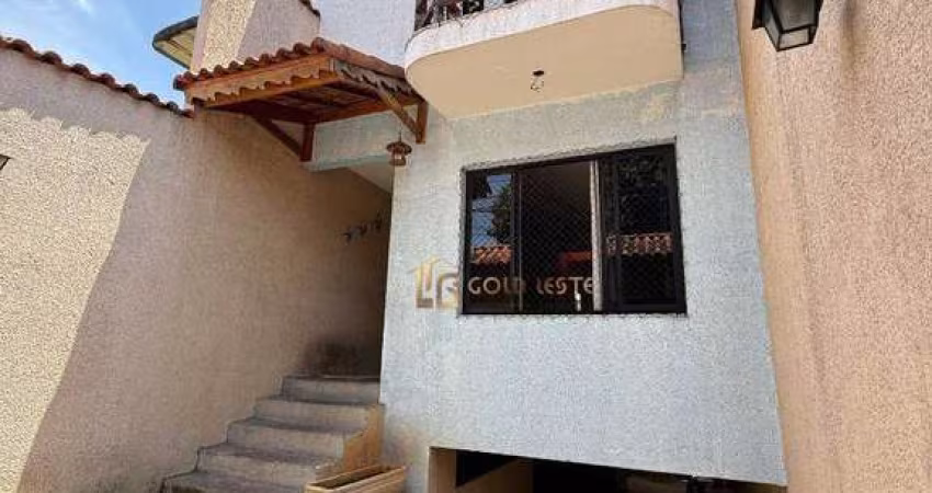Sobrado com 3 dormitórios à venda, 197 m² por R$ 460.000 - Jose Bonifácio