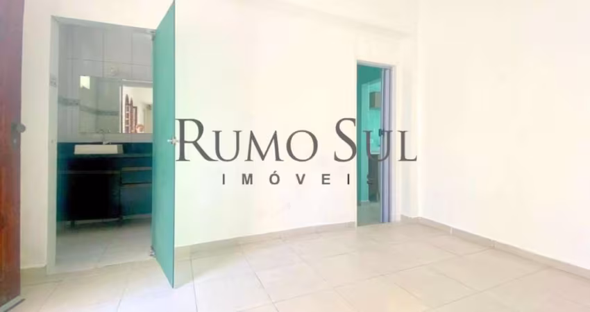 Casa com 2 quartos para alugar na Rua Doutor Mário Rocco, 44, Campininha, São Paulo