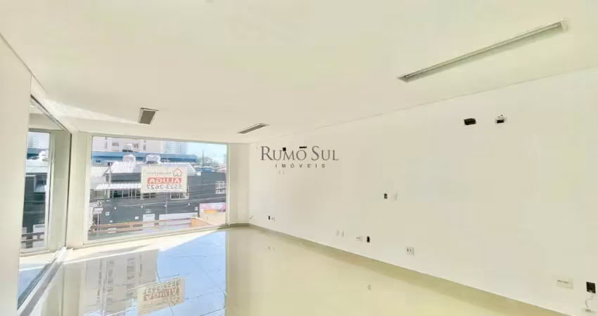Sala comercial com 1 sala para alugar na Rua Frei Canísio, 108, Santo Amaro, São Paulo