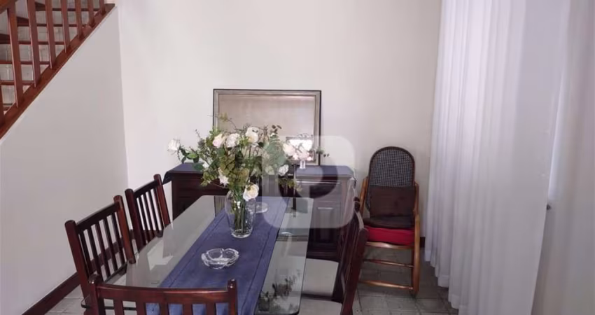 Casa Duplex Espaçosa na Rua Tobias Moscoso, Tijuca