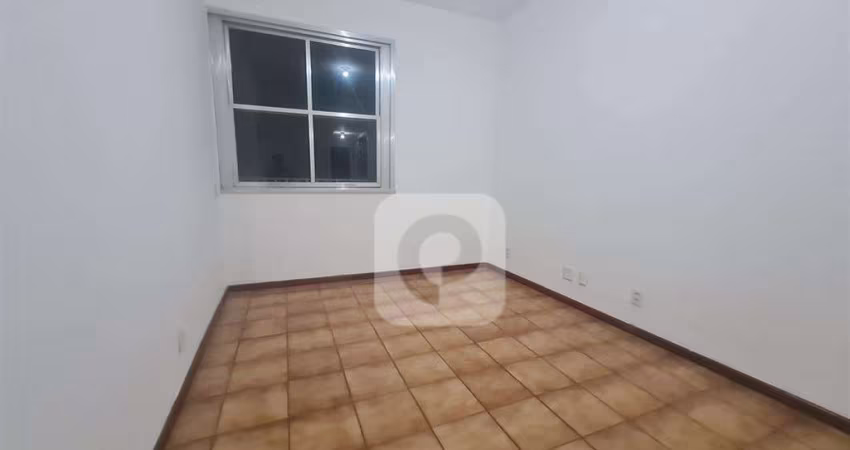 2 Quartos com vaga metrô Afonso pena!!!