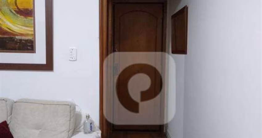 BELO E ACONCHEGANTE QUARTO E SALA EM ÁREA NOBRE DA TIJUCA, AO LADO DO METRÔ URUGUAI.