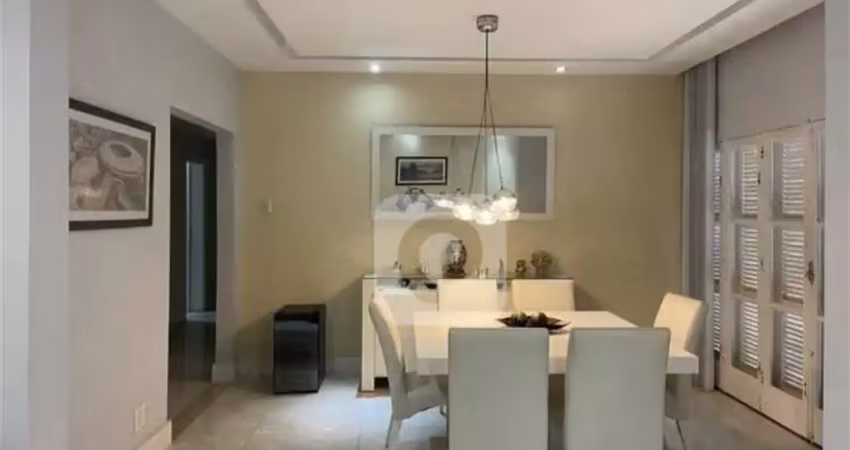 Apartamento 164 m² - 3 quartos, sendo 1 suíte na avenida atlântica!