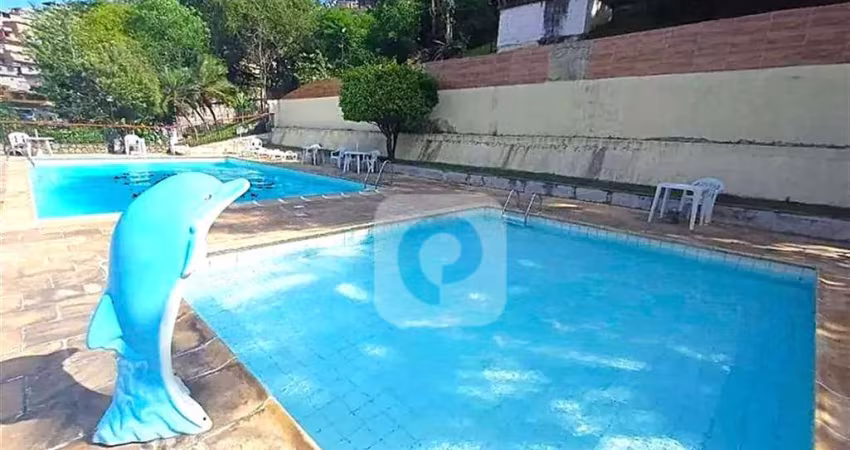 Apartamento com 2 Quartos e 1 banheiro à Venda, 70 m² por R$ 220.000