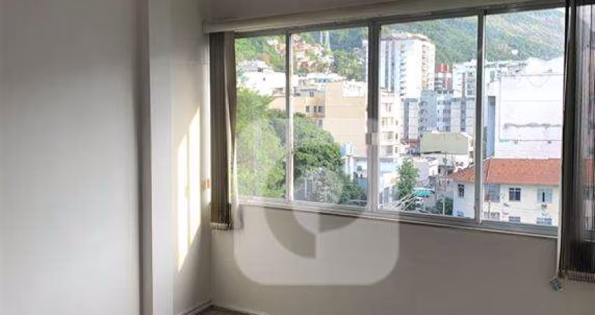 Rua Doutor Octavio Kelly colado ao Metro