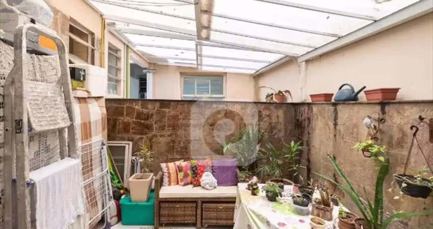 APARTAMENTO TIPO GARDEN, TODO REFORMADO .