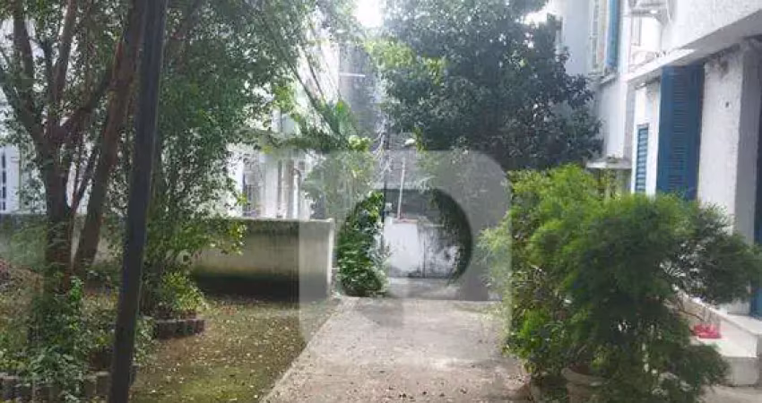 Casa de vila com amplo espaço próximo praça do rio comprido! sem condomínio, sem iptu