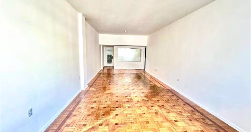 EXCELENTE OPORTUNIDADE, APARTAMENTO DE 3 QUARTOS COM SUITE E VAGA .