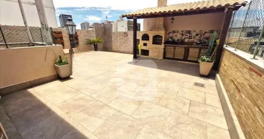 COBERTURA LINEAR A VENDA DE 3 QUARTOS COM SUITE E TODA REFORMADA .