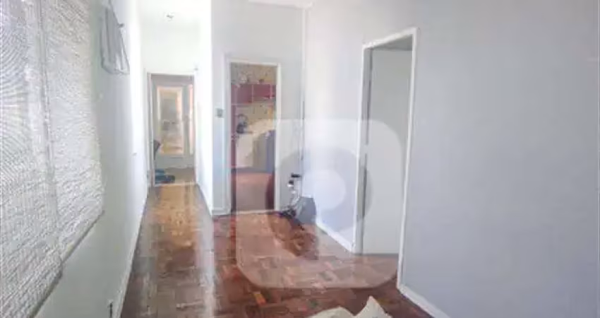 Apartamento amplo com 4 quartos no maracanã – 100 m²