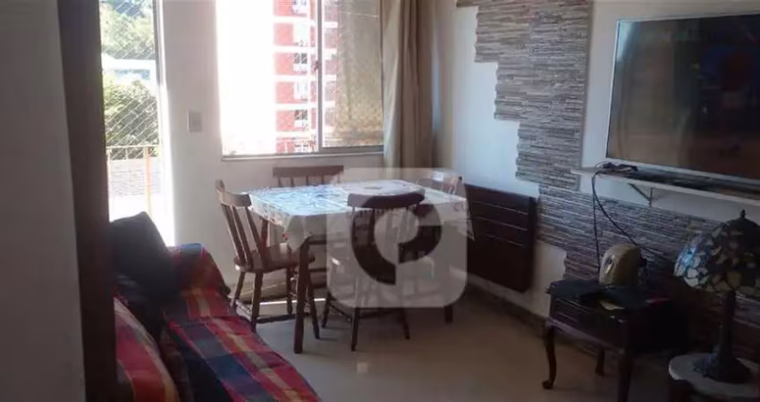 Apartamento de 2 quartos na teodoro da silva 100m do shopping