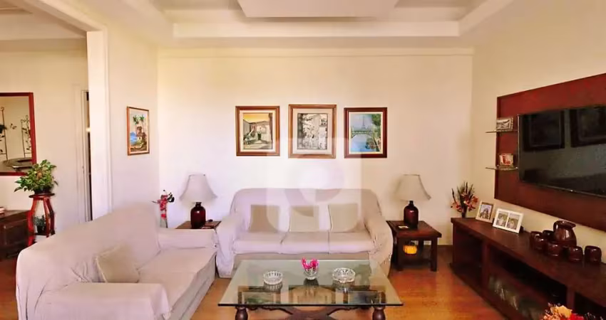 Praia de botafogo  106 m² de área útil (115 m² total) com sala ampliada no lugar do 3º quarto