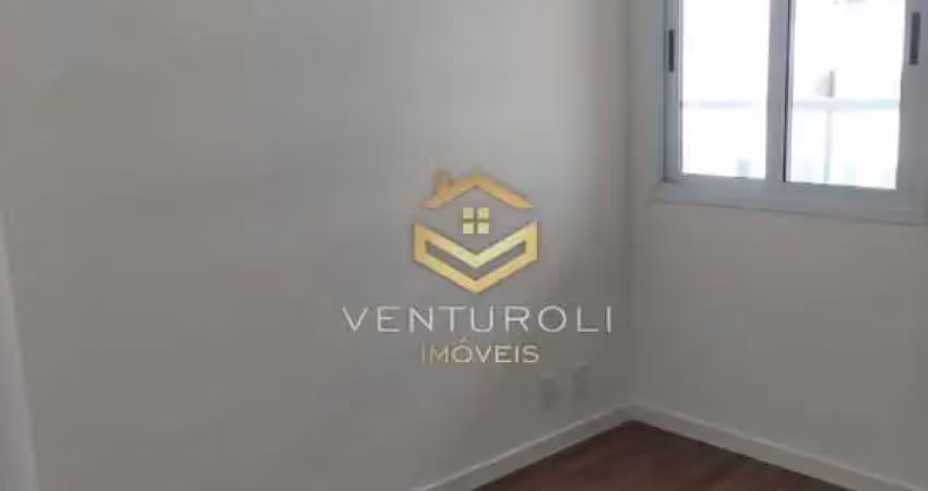 Belo apartamento com 2 quartos, 2 banheiros e garagem 2 carros em ótima localização!