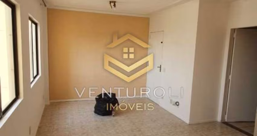 Apartamento com 3 dormitorios sendo 01 suíte.
