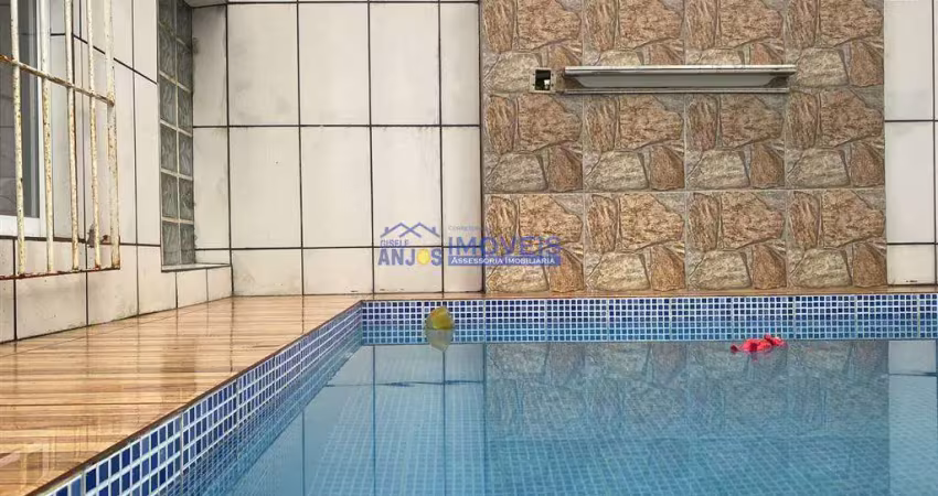 Casa 3 dormitórios , móveis planejados, área gourmet, piscina , cozinha planejada, área de serviço,3 banheiros, 6 vagas de garagem