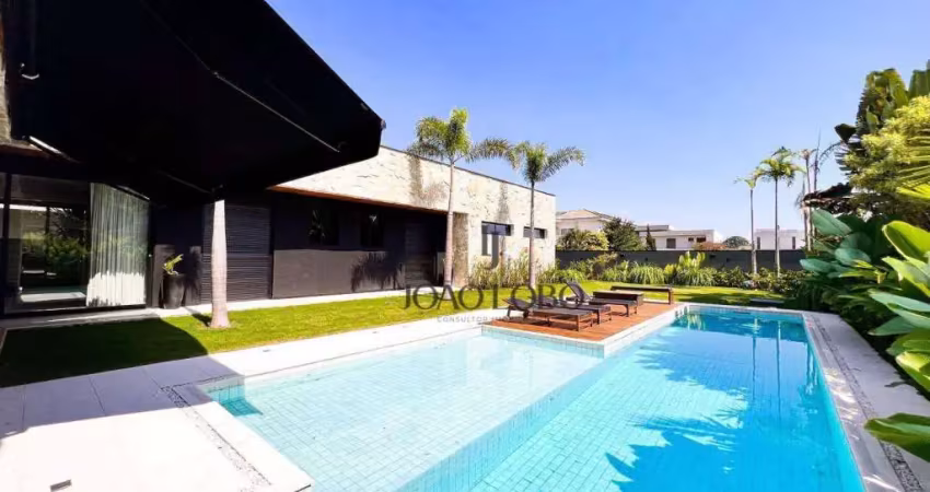 Casa com 5 dormitórios à venda, 800 m² por R$ 11.000.000,00 - Condomínio Chácara Serimbura - São José dos Campos/SP
