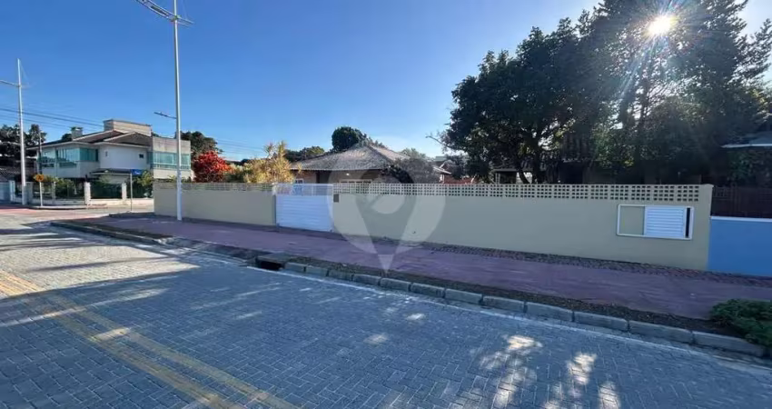 Casa na praia de mariscal a venda em bombinhas - sc