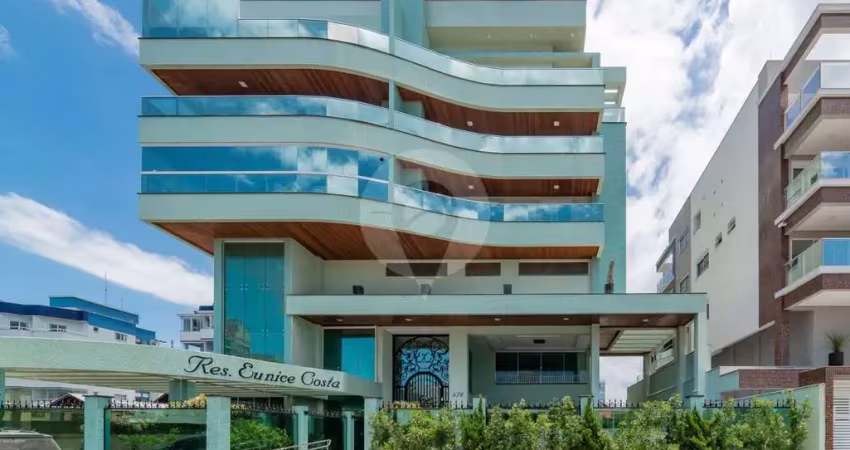 Apartamentos duplex na praia de mariscal no residencial eunice costa