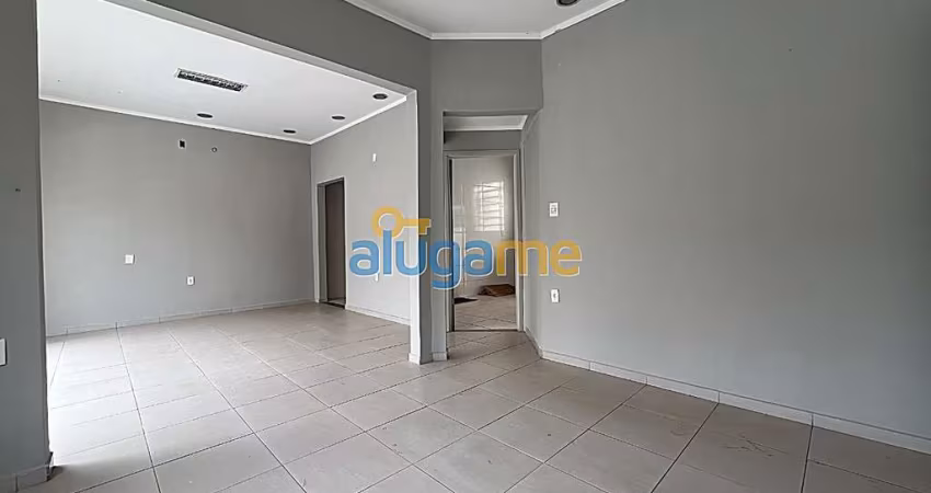 Salão comercial na Boa Vista, com fachada, acessibilidade pronta e cozinha.