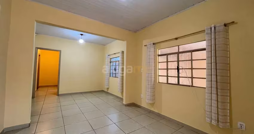 Casa com 3 dormitórios e 4 vagas de garagem no bairro parque industrial (boa vista).