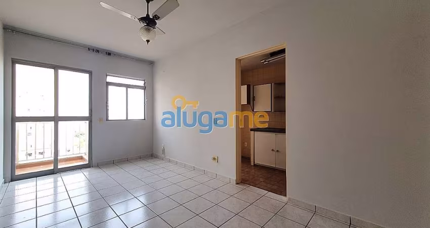 Apartamento na Vila Imperial com 1 dormitório, armário, ar-condicionado e portaria.
