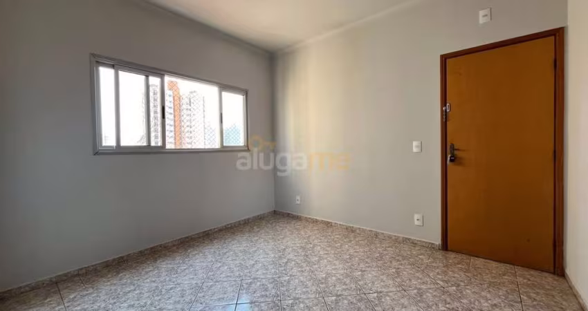 Apartamento com 2 dormitórios (1 suíte) e elevador no bairro Vila Imperial.
