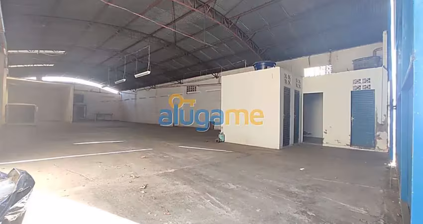 Galpão comercial de 360 metros quadrados à margem da rod. pedro monteleone