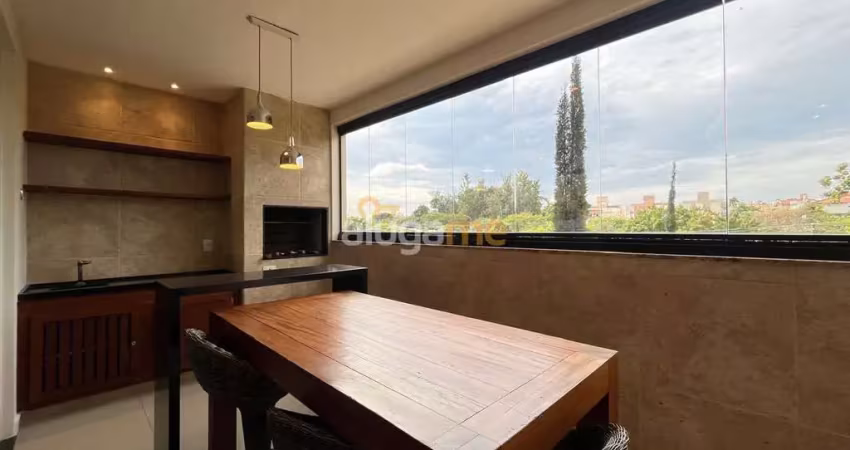 Apartamento mobiliado no Terraço Juscelino, com 03 dormitórios (1 suíte), 02 vagas, e sacada gourmet com churrasqueira.