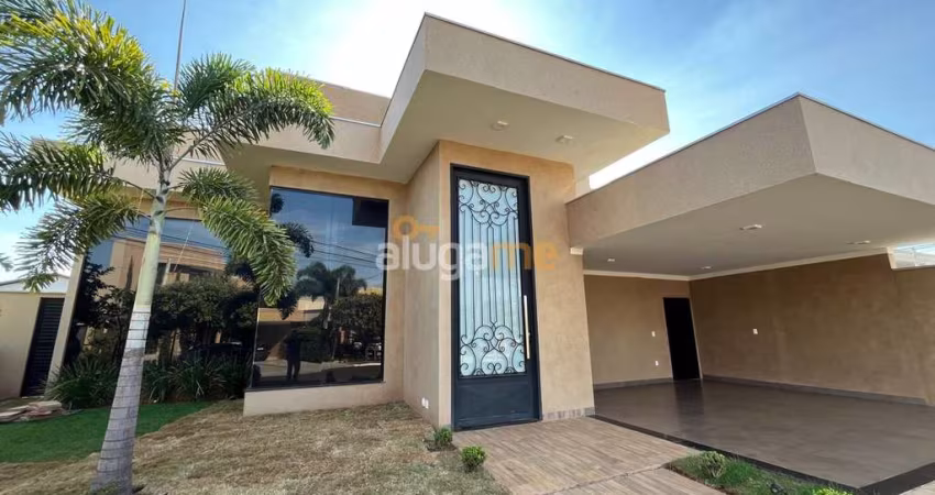 Casa no condomínio Village La Montagne, com 03 dormitórios, área gourmet coberta e piscina aquecida com hidromassagem.