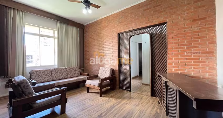 Apartamento no centro (Edifício Maria Celeste), com 02 dormitórios, 01 banheiro e 01 vaga, com portaria e elevador.