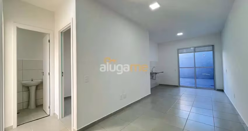 Casa no condomínio garden rni com 02 dormitórios e quintal com muros, fechado.