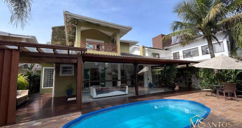 Casa com 3 dormitórios à venda, 243 m² por R$ 3.900.000,00 - Jurerê Internacional - Florianópolis/SC
