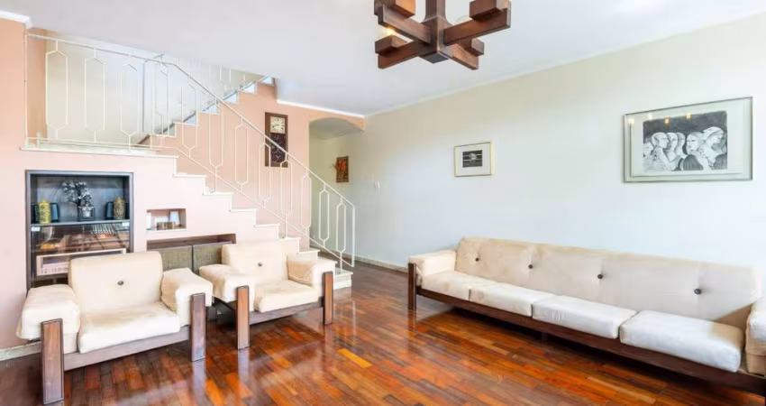 Deslumbrante sobrado para venda com 3 quartos, sendo 1 suíte, 173m²