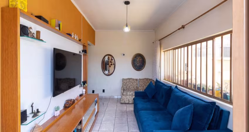 Atraente casa tipo para venda com 2 quartos, sendo 1 suíte, 185m²