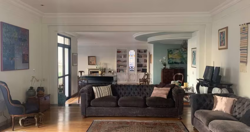 Sensacional cobertura para locação com 5 quartos, sendo 5 suítes, 476m²