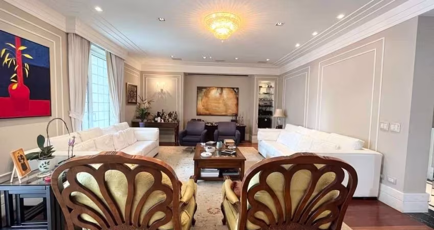 Confortável duplex para venda com 4 quartos, sendo 4 suítes, 548m²