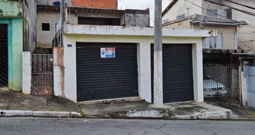 Funcional casa tipo para venda com 3 quartos, sendo 1 suíte, 116m²