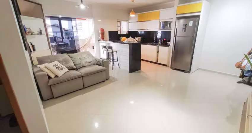 Agradável cobertura para venda em ingleses do rio vermelho com 3 quartos, sendo 2 suítes, 139m²