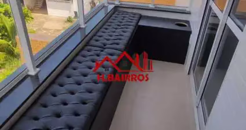 VENDE APARTAMENTO COM 2 DORMITÓRIOS NA PRAIA DAS TONINHAS - UBATUBA