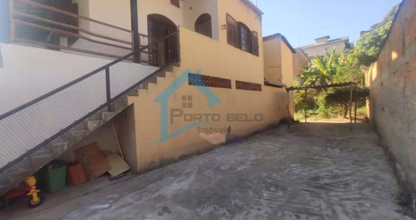 Casa para Venda em Contagem, Santa Helena, 3 dormitórios, 1 suíte, 1 banheiro, 5 vagas