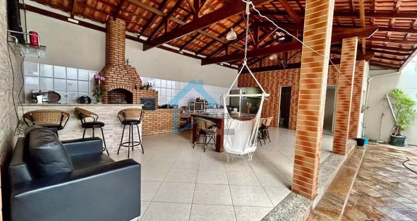 Casa para Venda em Contagem, Alvorada, 3 dormitórios, 1 suíte, 2 banheiros, 2 vagas