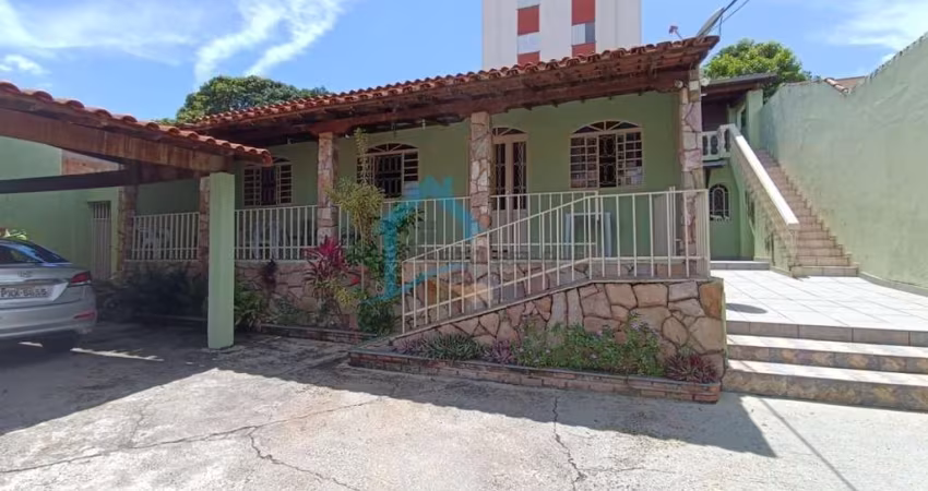 Casa para Venda em Contagem, Darcy Vargas, 8 dormitórios, 3 suítes, 6 banheiros, 4 vagas