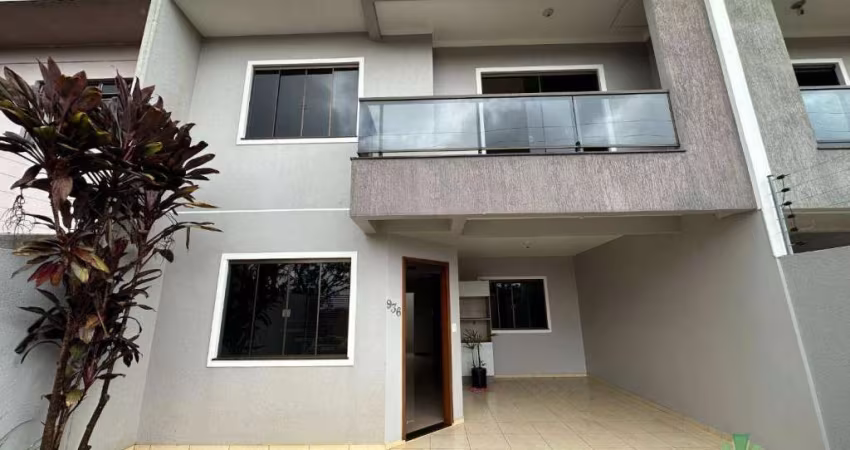 Sobrado com 3 dormitórios para alugar, 111 m² por R$ 3.562,00/mês - Pacaembu - Cascavel/PR