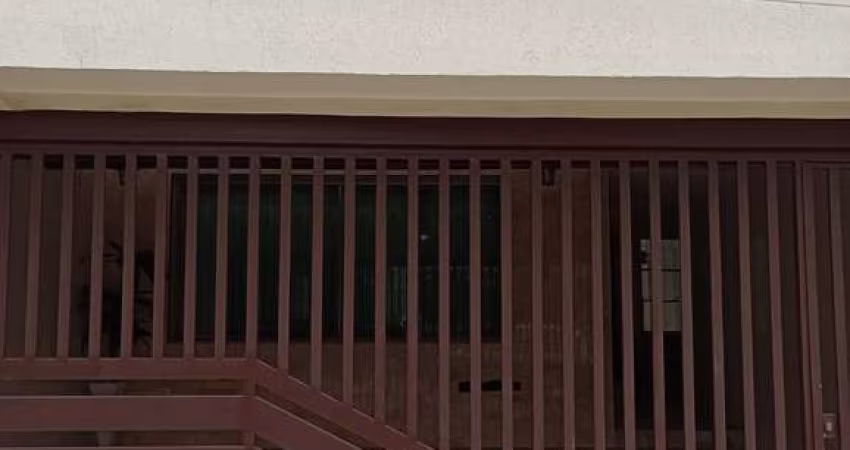 Oportunidade imperdível: Sobrado à venda em São Bernardo do Campo-SP, Rudge Ramos, 3 quartos, 1 suíte, 3 salas, 4 banheiros, 2 vagas, 187m²!