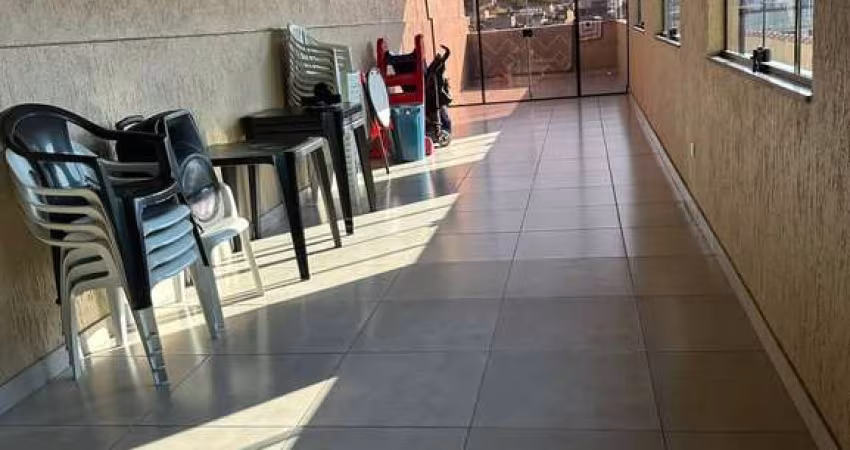 Casa térrea com área gourmet no piso superior para venda no bairro Alves Dias em São bernardo do Campo com 180 m² de construção