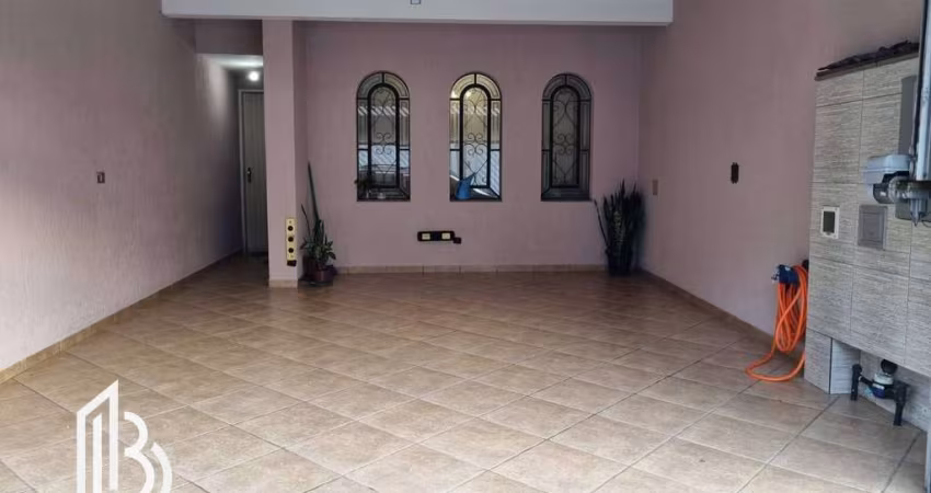 Casa à venda com 221m², 3 quartos e 2 vagas