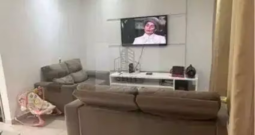 Casa 2 Quartos - Reformada - QNO - Ceilândia Norte