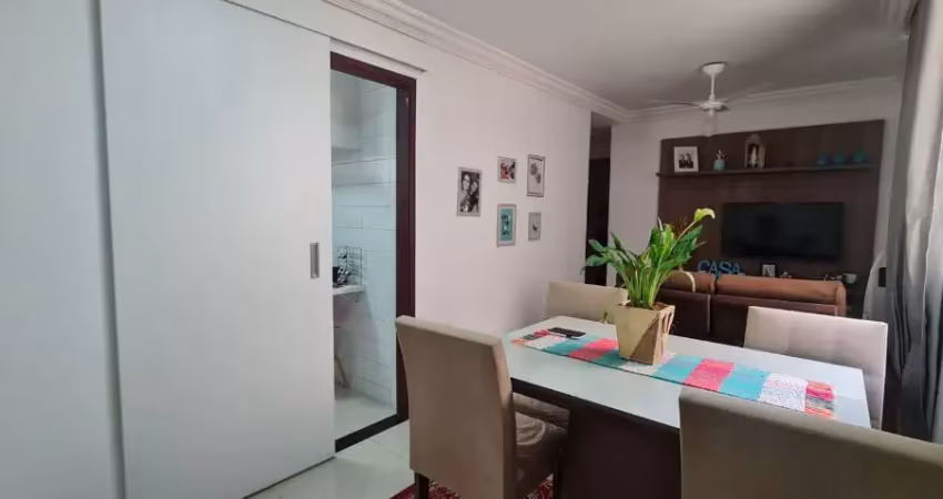 Apartamento reformado localizado no condomínio residencial cibele