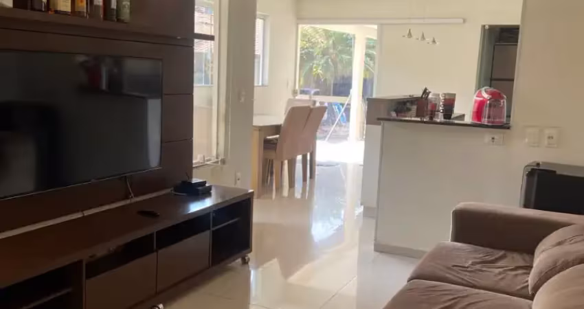 Excelente residência térrea com piscina próxima a hípica.