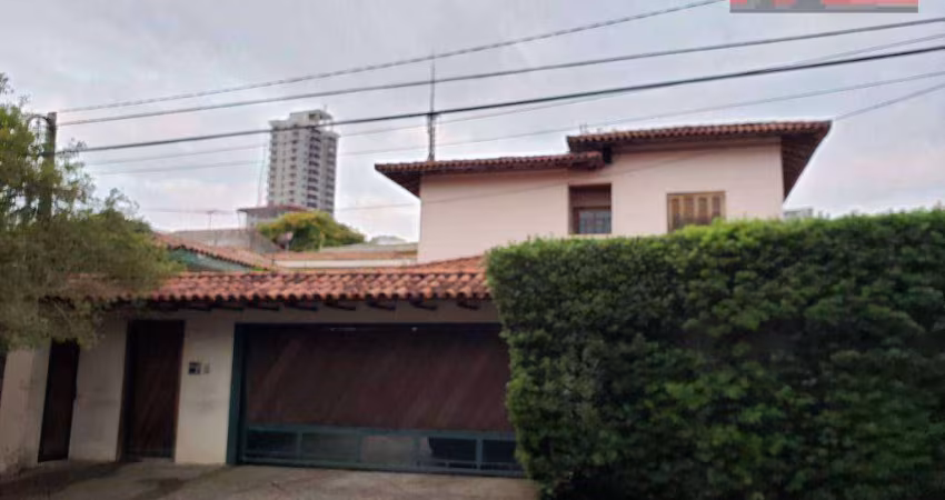 Casa com 4 dormitórios, 4 vagas, 300 m², Rua Montezuma, 32 - Vila Madalena - São Paulo/SP